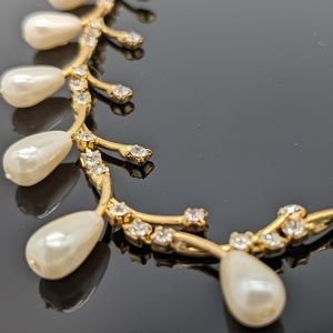 vintage gold plated necklace with faux pearls and tiny clear crystals foux Pearl